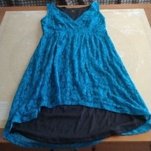Mac & Jack Caribbean Blue Lace Over Black Criss Cross Neckline Dress/ Top Sz. M